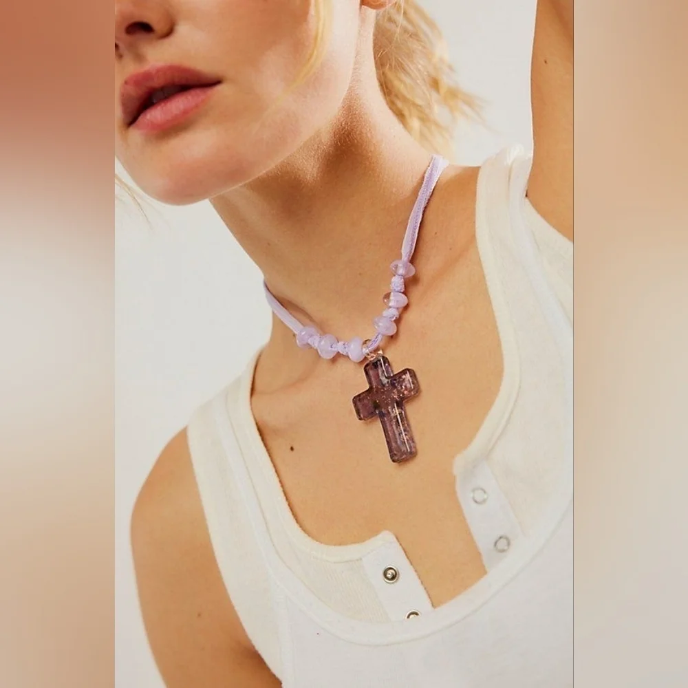 NEW Brown Cross Ivy Pendant Choker Necklace - Picture 8 of 9